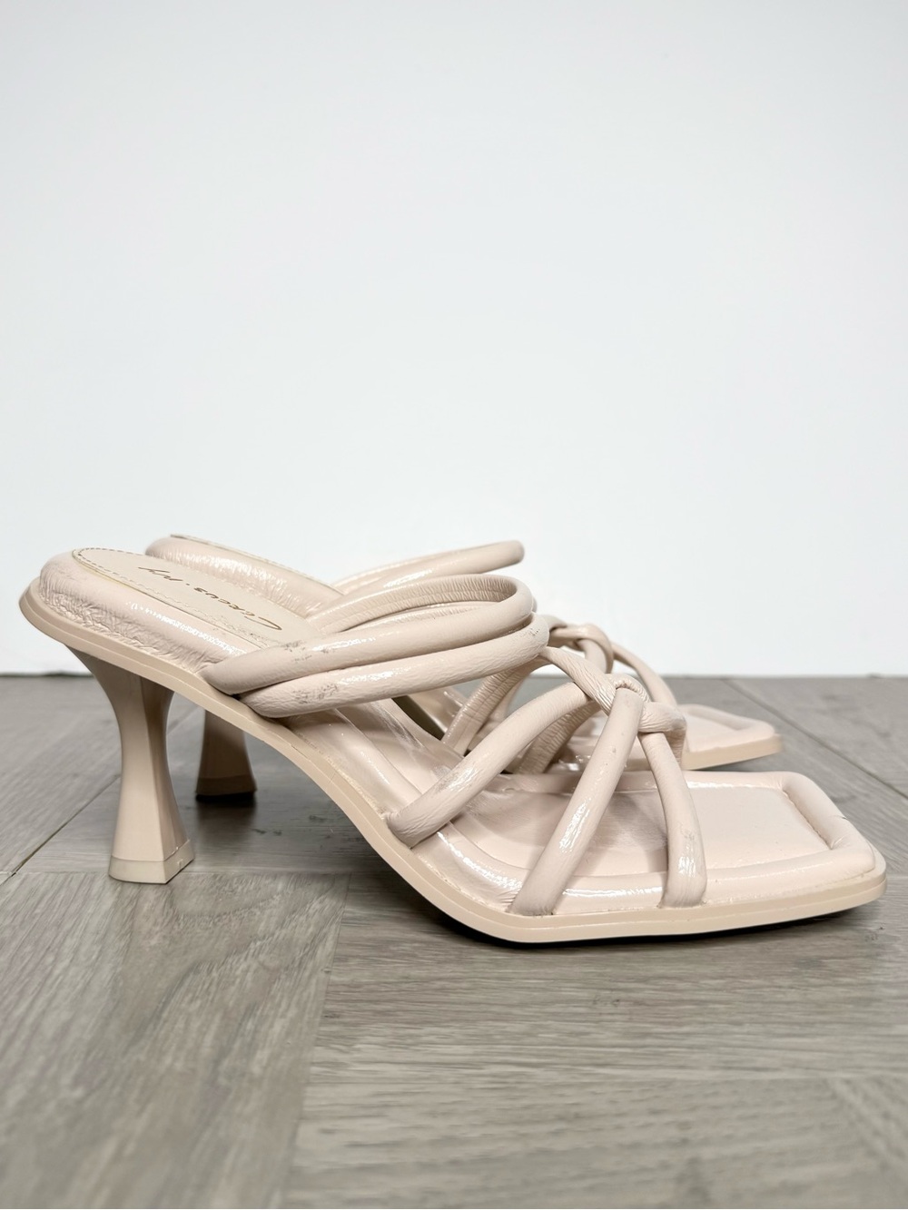 Circus Sam Edelman Savanna Patent Square Toe Strappy Sandal 8 1/2 M
